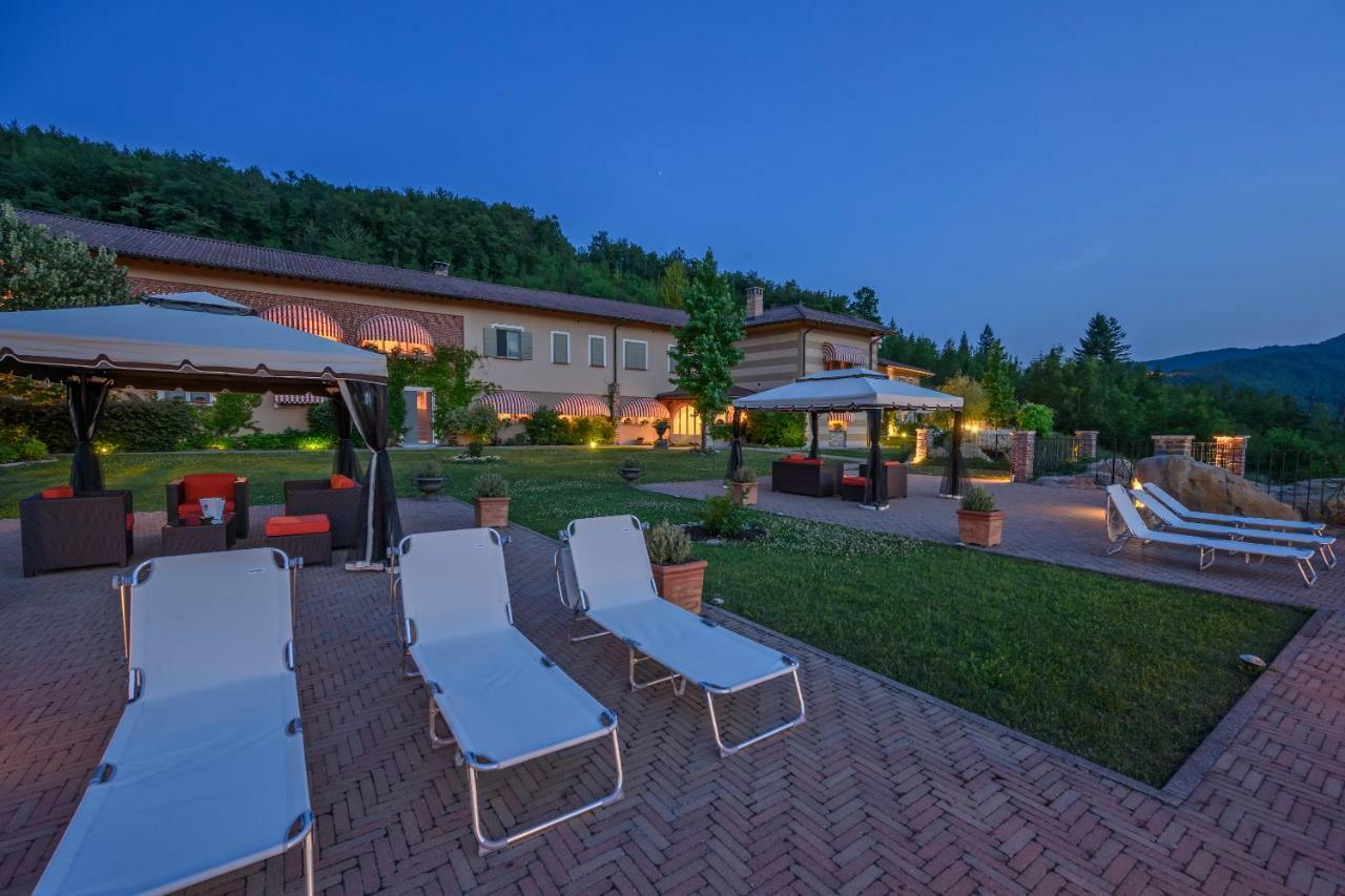 Tenuta Pian D'Attesio - Agriturismo Castelletto Soprano Екстер'єр фото